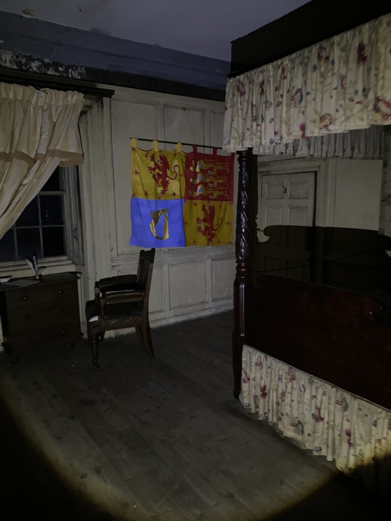 Bannockburn House ghost hunt bedroom